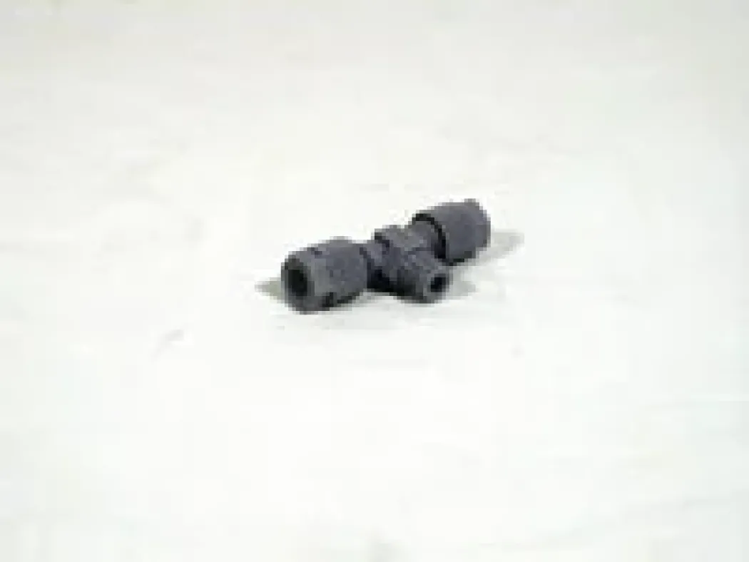 AquaMedic T-kobling 6/4 mm med gevind