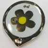 Blomst hundetegn med diamant hvid