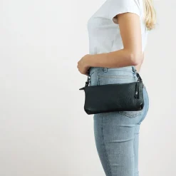 Hunter Shoulder Bag Como Black